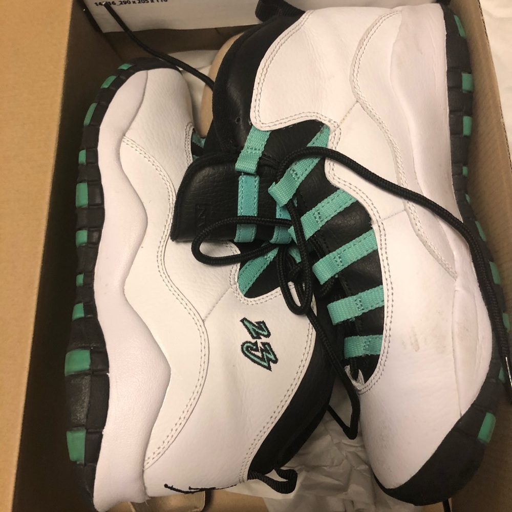Jordan 10 - Picture 2 of 5